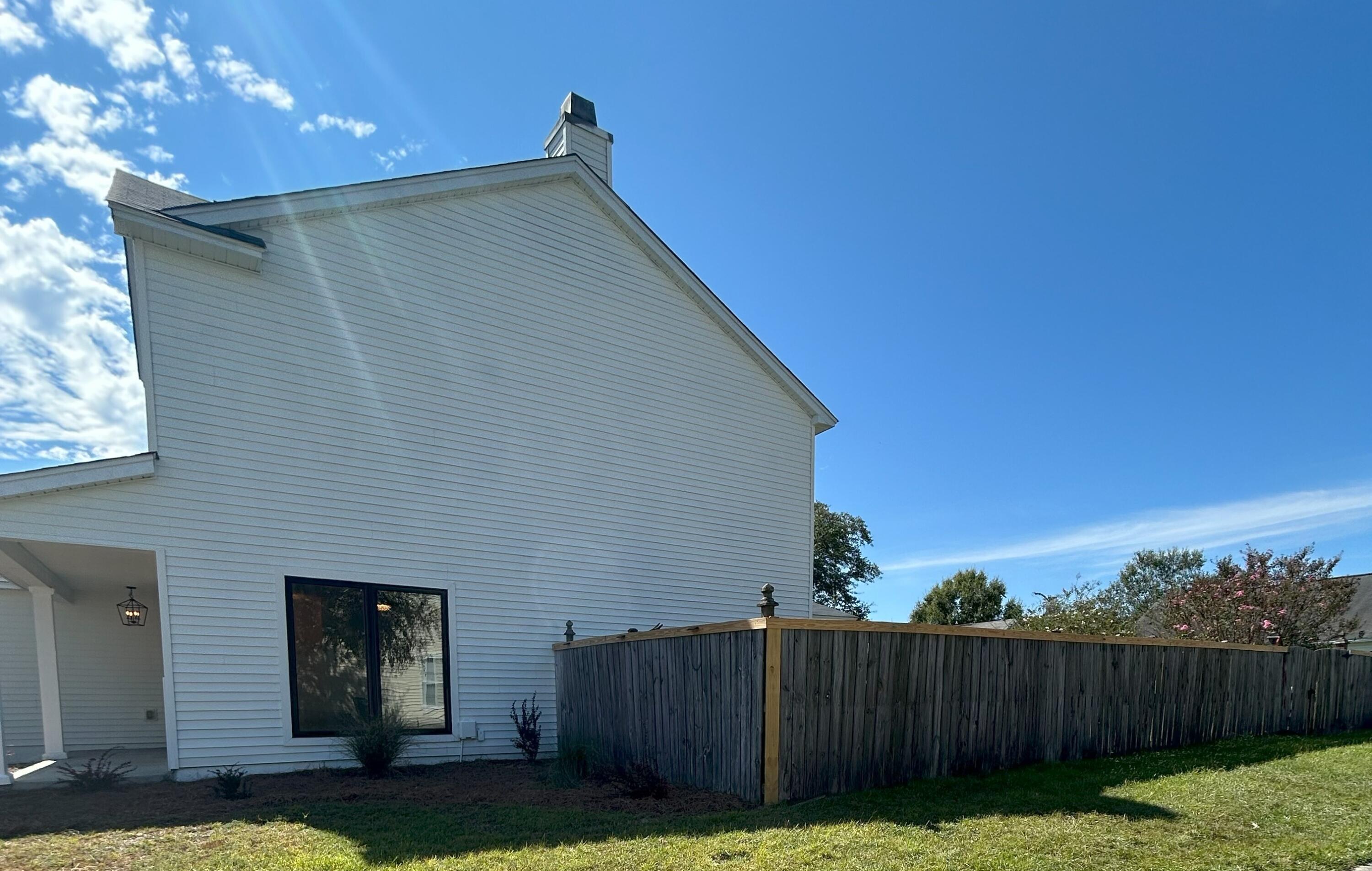 5090 Ballantine Drive