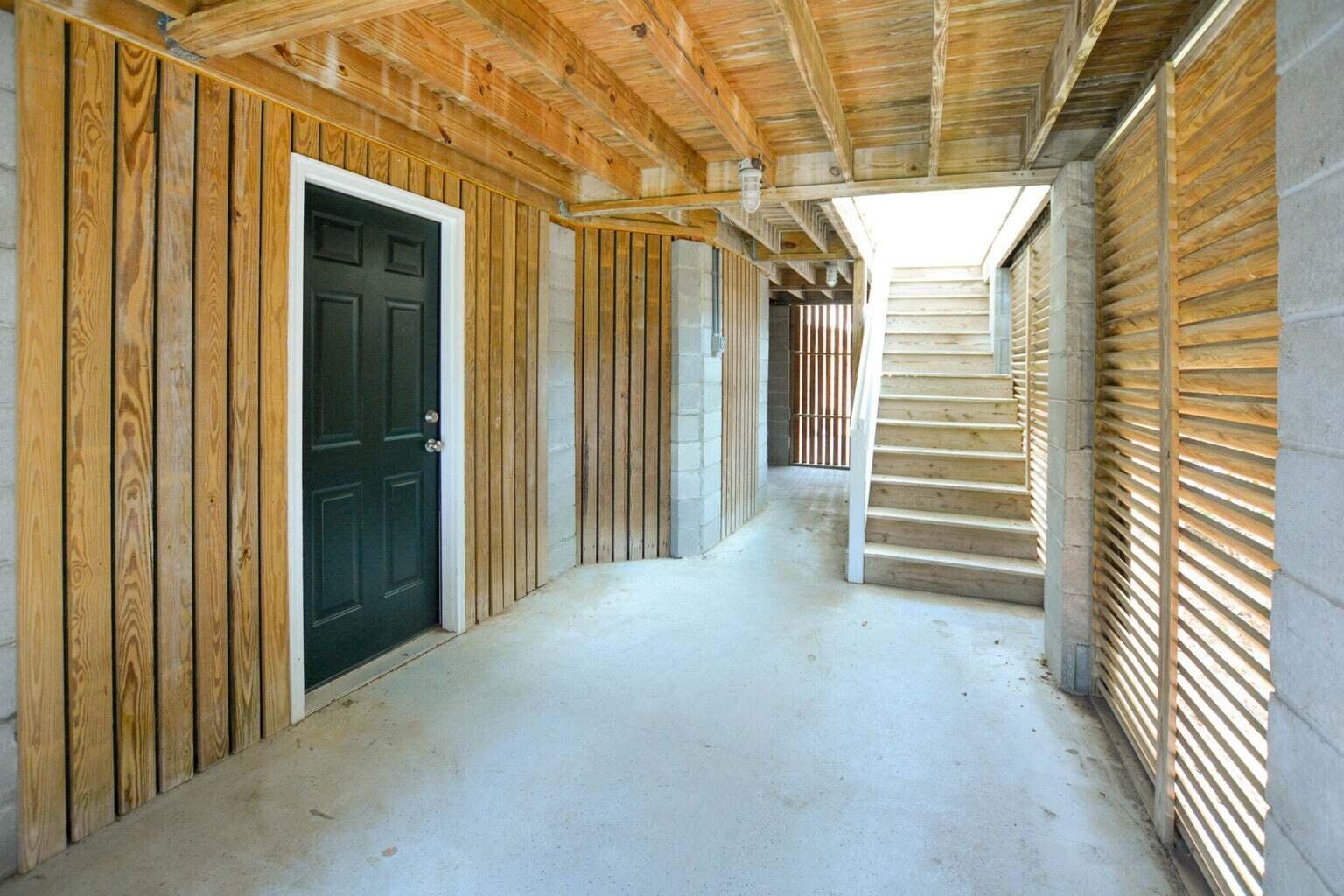1717 Rivertowne Country Club Drive