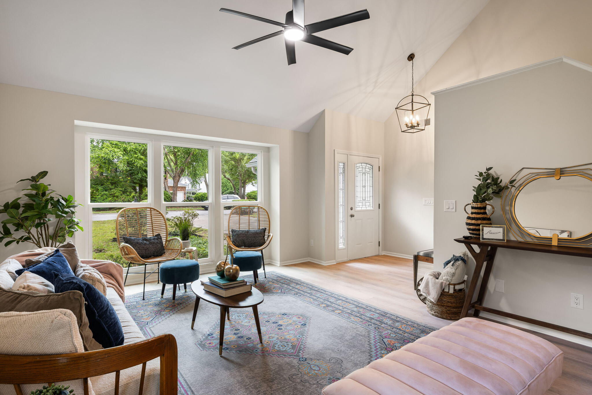 1478 Diamond Boulevard