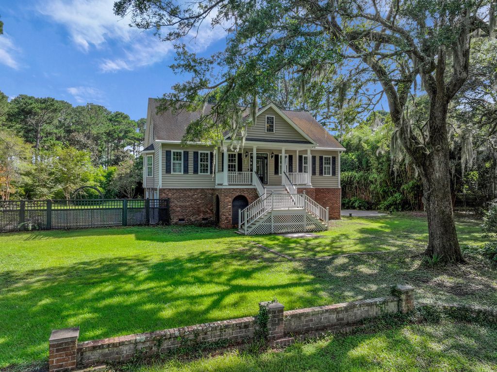 Photo of 2595 Royal Oak Drive, Johns Island, SC 29455 (MLS # 25022153)