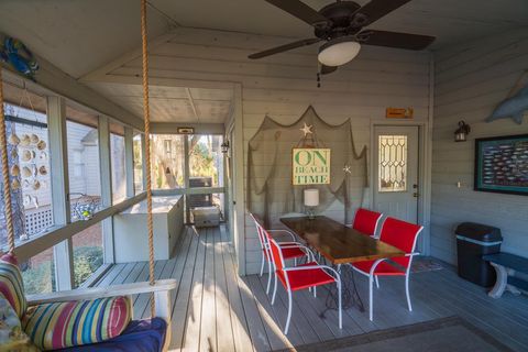 A home in Edisto Island