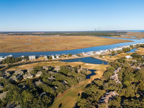 A home in Edisto Island