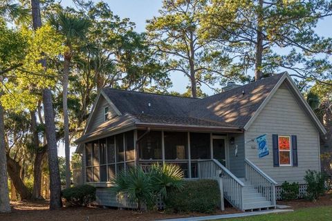 A home in Edisto Island