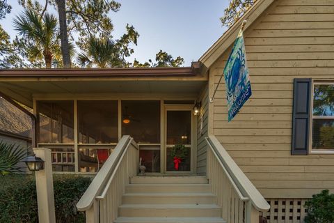 A home in Edisto Island