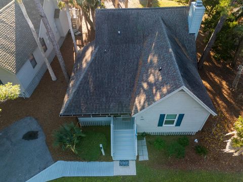 A home in Edisto Island