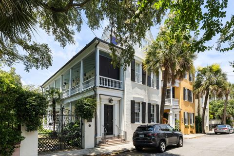 Photo of 42 Society Street, Charleston, SC 29401 (MLS # 25019262)