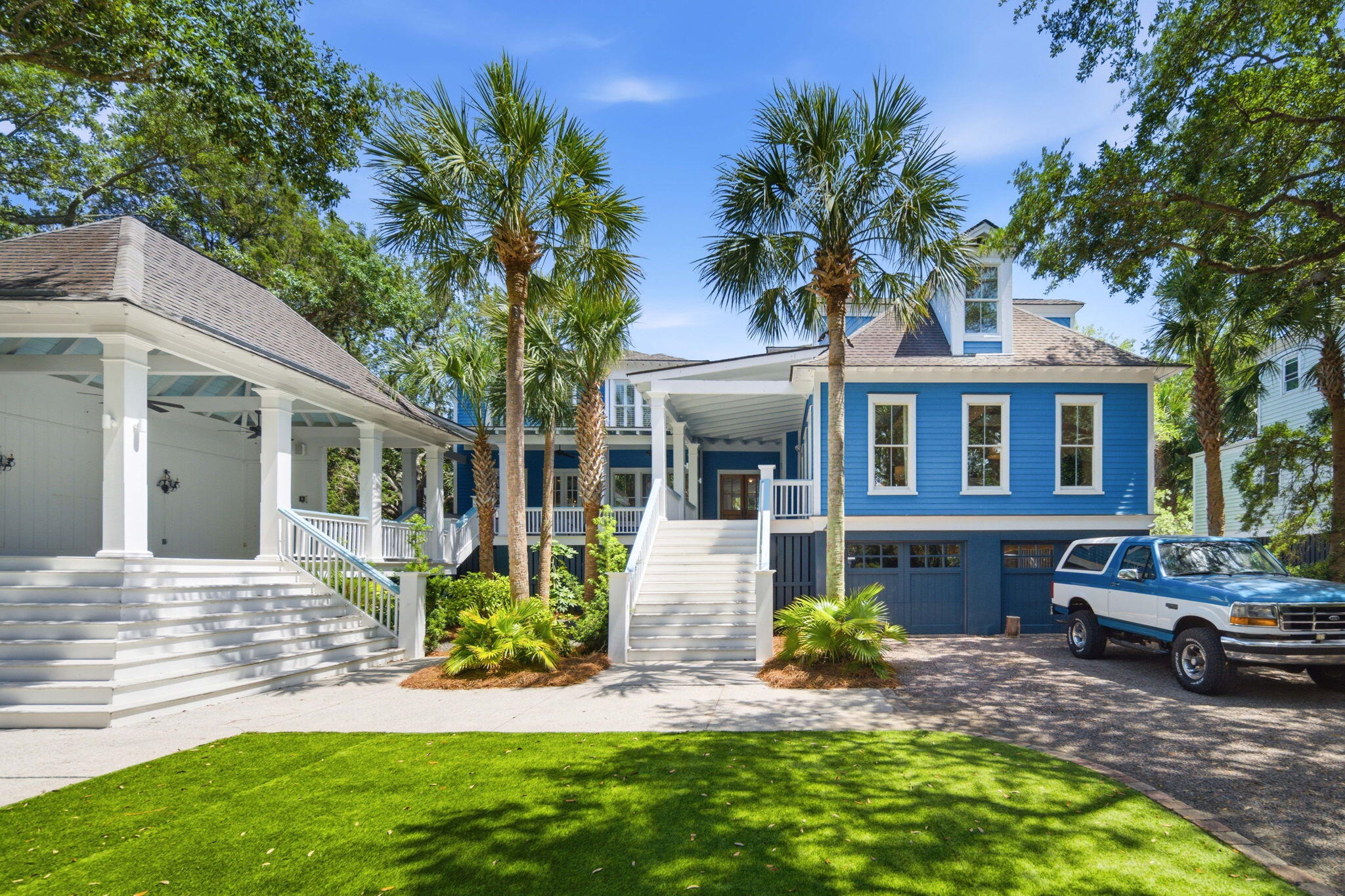 2824 Middle Street