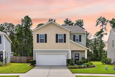 Photo of 464 Cedarview Road, Summerville, SC 29486 (MLS # 26025356)
