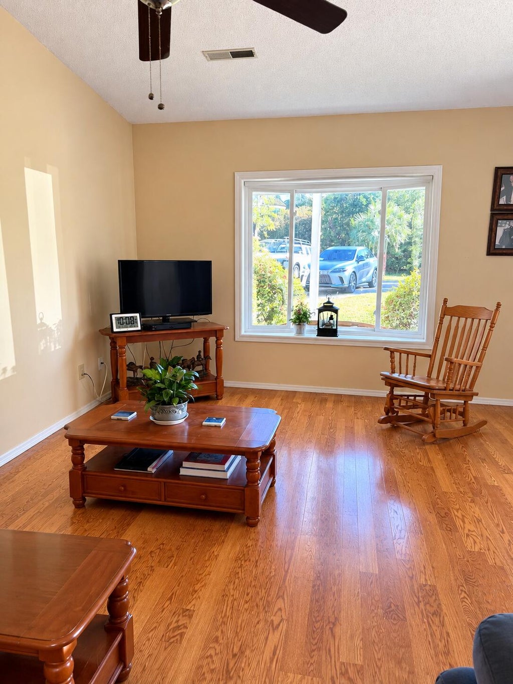 Photo of 420 Navaho Circle, Summerville, SC 29483 (MLS # 26029287)