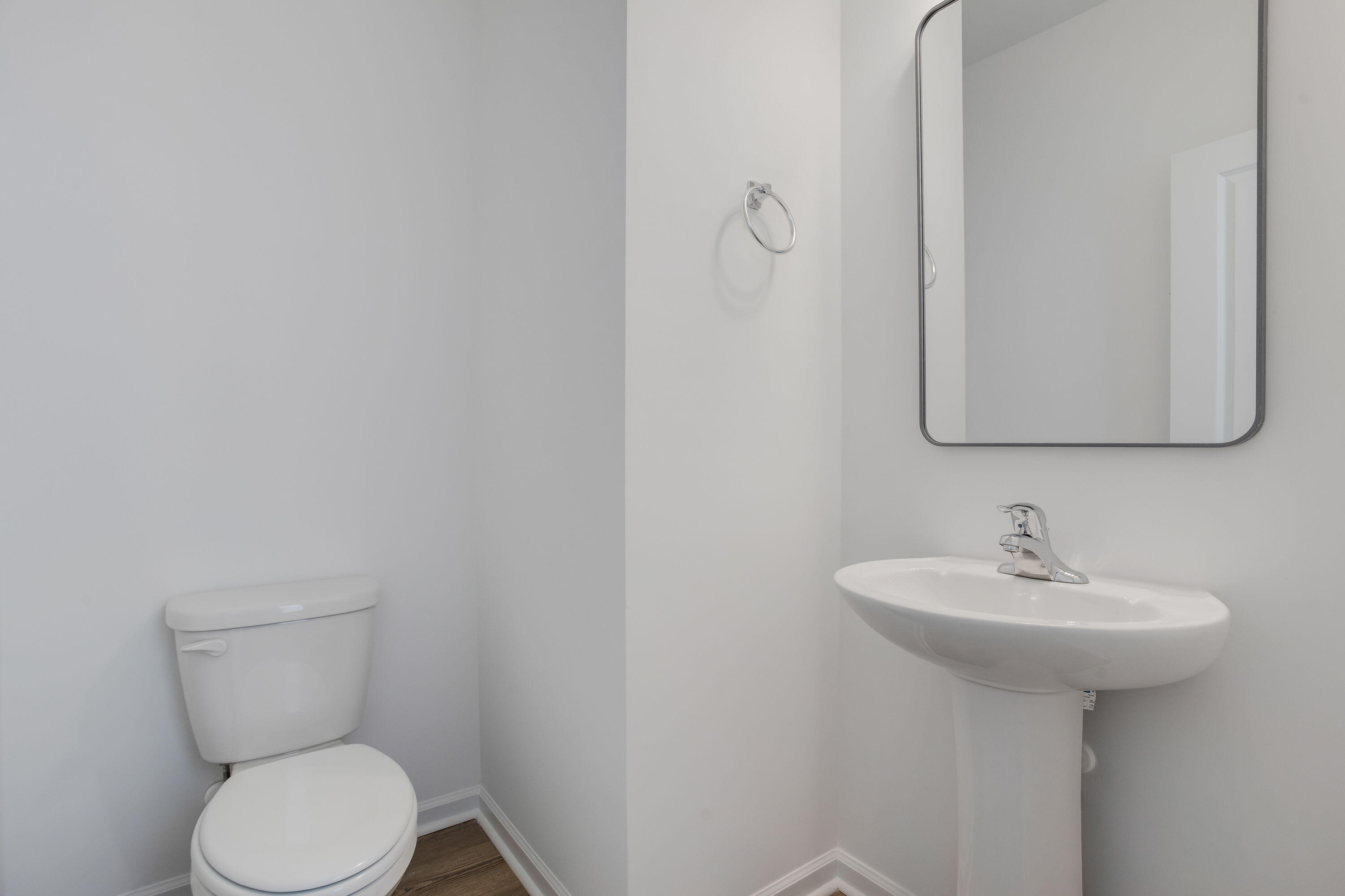 Photo 8 of 29 of 122 Abbey Terrace Road house