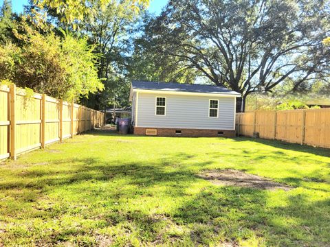 A home in North Charleston