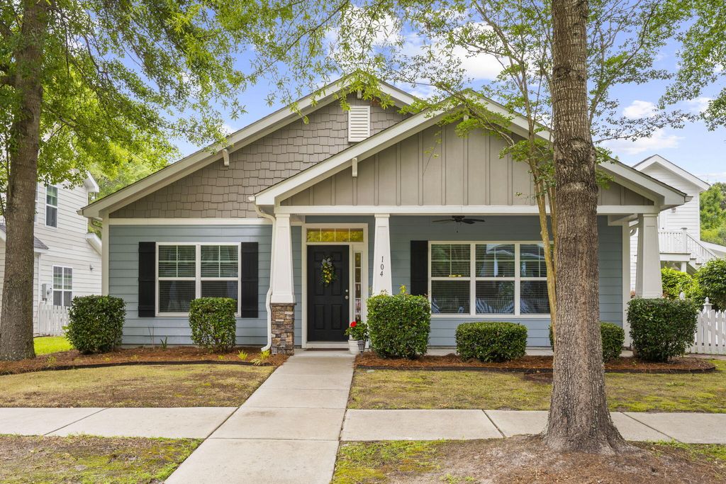 Photo of 104 Wrigley Boulevard, Summerville, SC 29485 (MLS # 26014058)