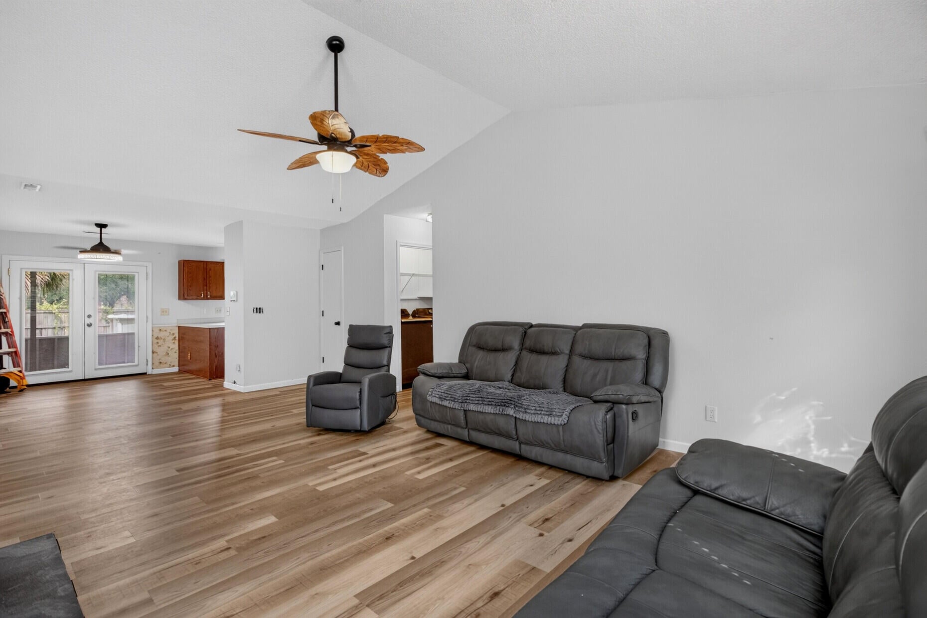 433 Courtland Drive