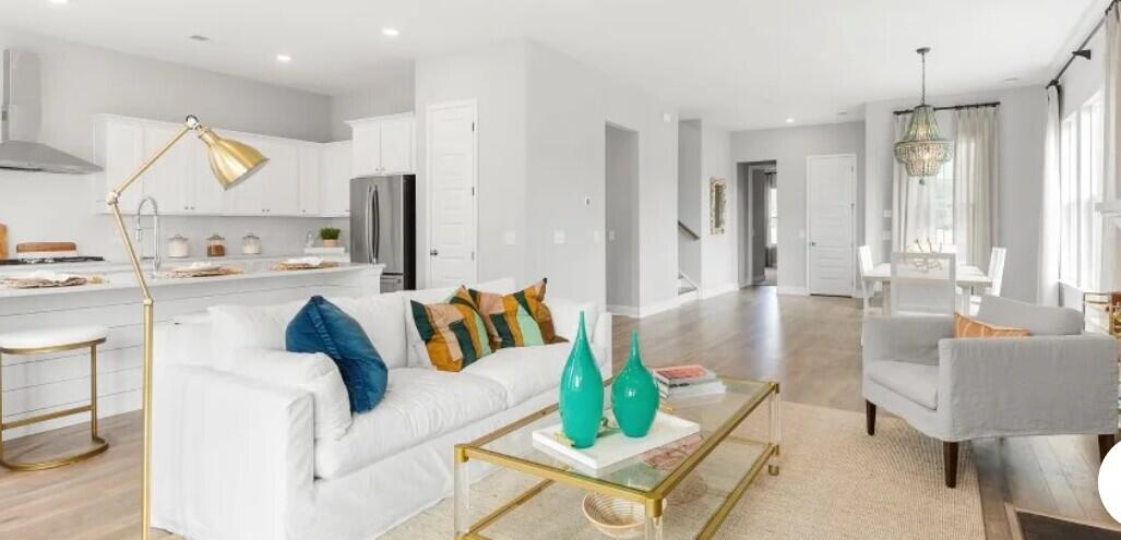 996 Scotch Bonnet Way