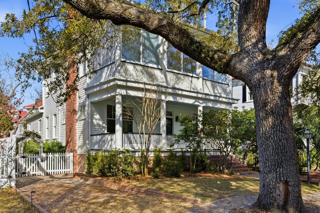 Photo of 30 Gibbes Street, Charleston, SC 29401 (MLS # 26007005)