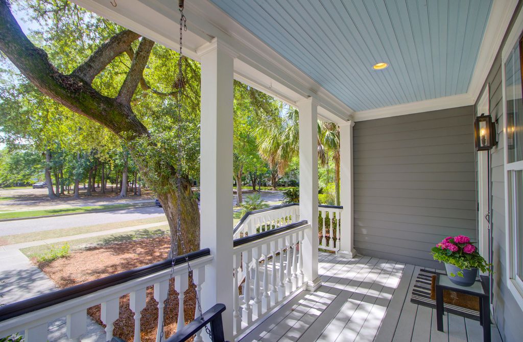 Photo of 1061 Barfield Street, Charleston, SC 29492 (MLS # 26015872)