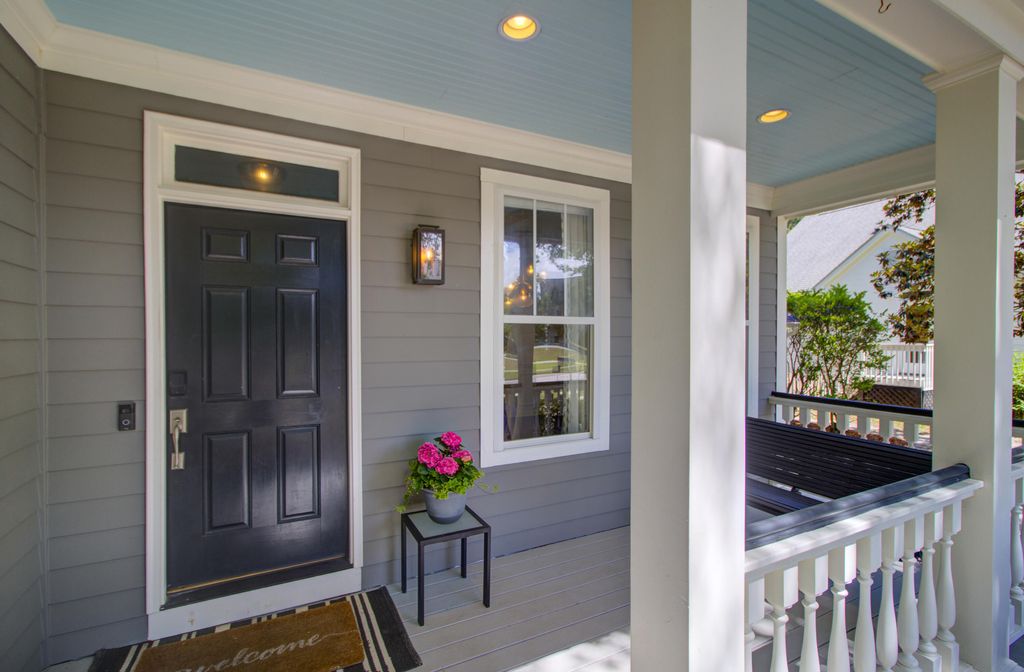 Photo of 1061 Barfield Street, Charleston, SC 29492 (MLS # 26015872)