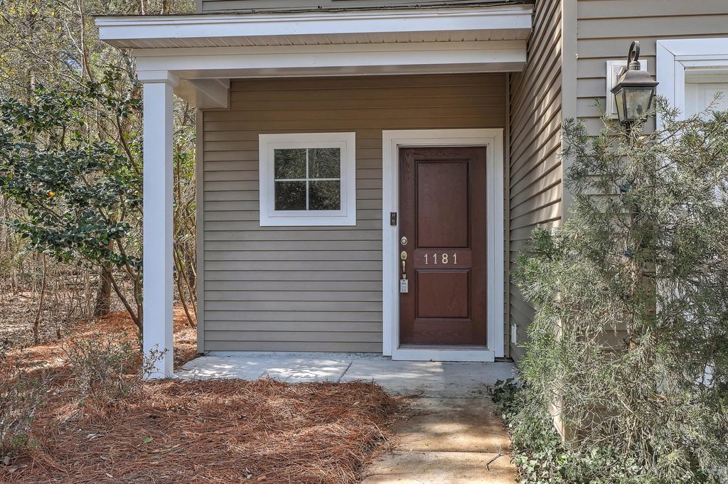 Photo of 1181 Preakness Court, Mount Pleasant, SC 29429 (MLS # 26007359)