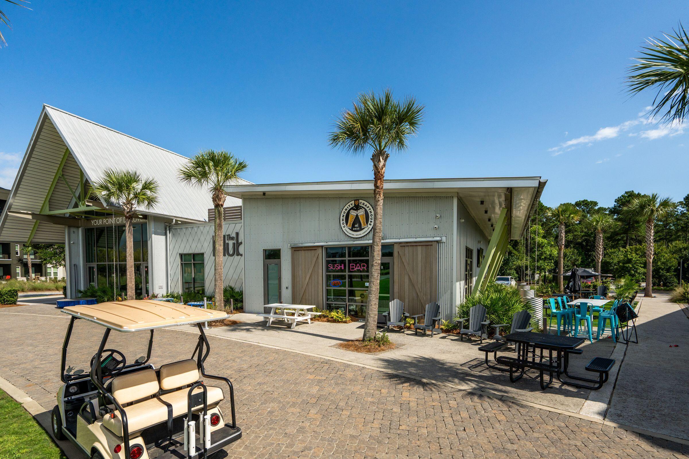 Charleston, South Carolina 29492, United States, 5 Bedrooms Bedrooms, ,4 BathroomsBathrooms,Residential,Pending,182316