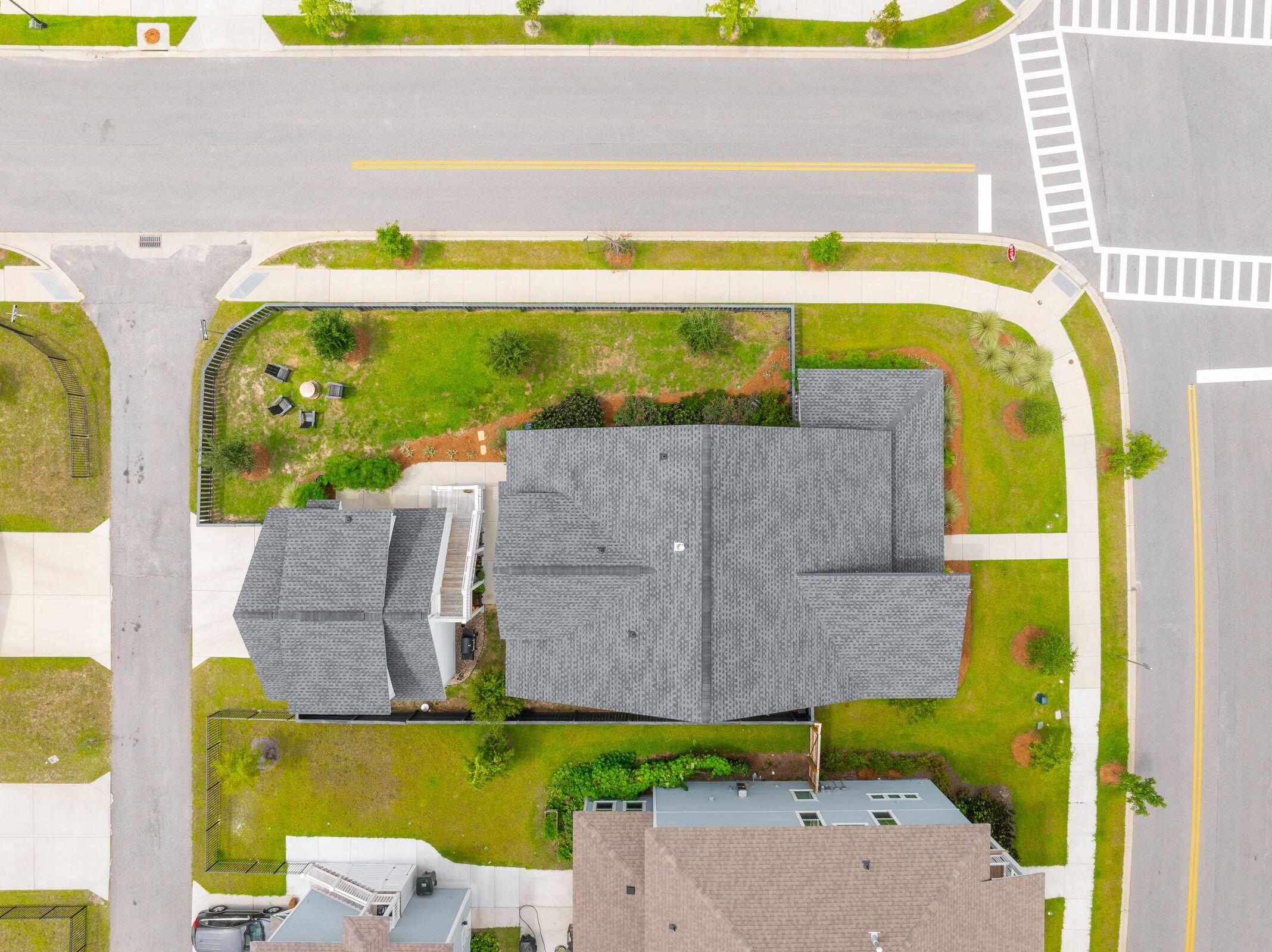 Charleston, South Carolina 29492, United States, 5 Bedrooms Bedrooms, ,4 BathroomsBathrooms,Residential,Pending,182316