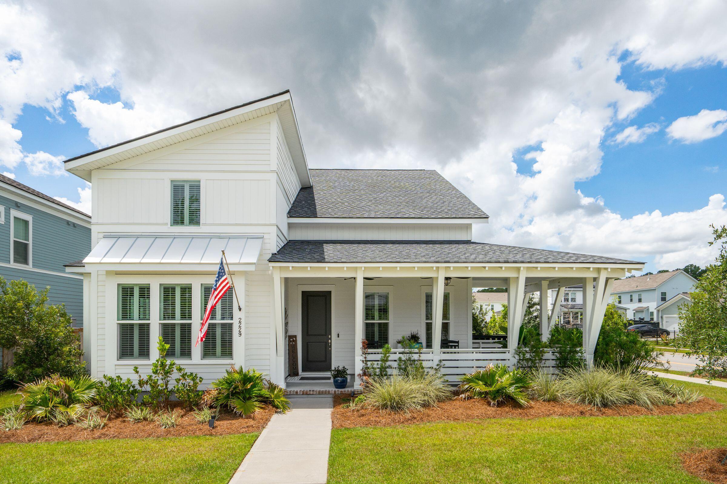 Charleston, South Carolina 29492, United States, 5 Bedrooms Bedrooms, ,4 BathroomsBathrooms,Residential,Pending,182316