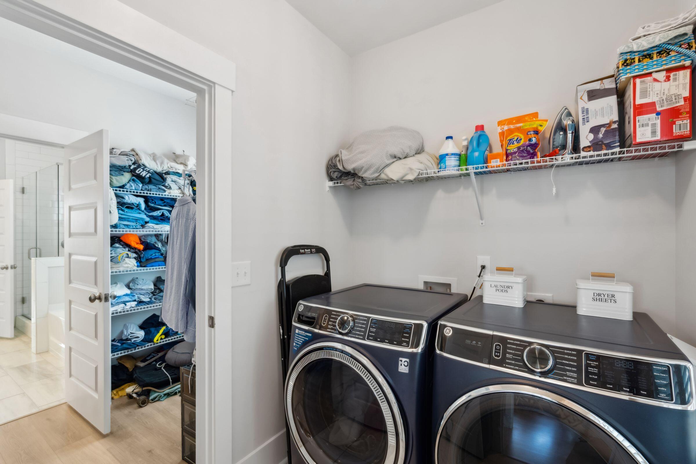 Charleston, South Carolina 29492, United States, 5 Bedrooms Bedrooms, ,4 BathroomsBathrooms,Residential,Pending,182316