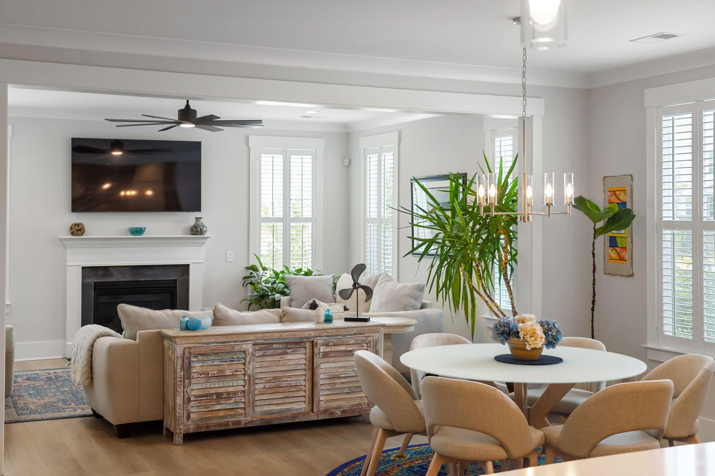 Charleston, South Carolina 29492, United States, 5 Bedrooms Bedrooms, ,4 BathroomsBathrooms,Residential,Pending,182316