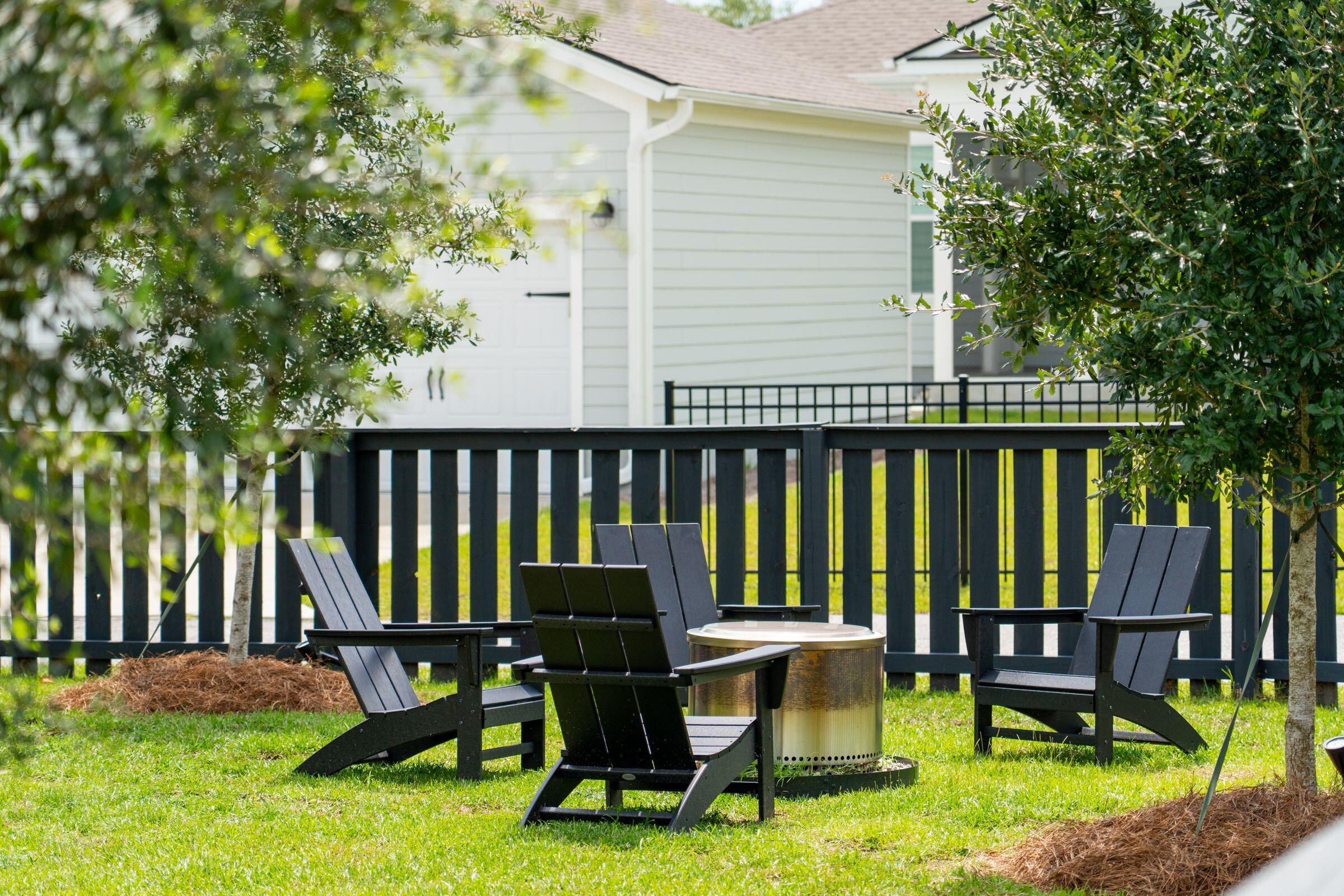 Charleston, South Carolina 29492, United States, 5 Bedrooms Bedrooms, ,4 BathroomsBathrooms,Residential,Pending,182316