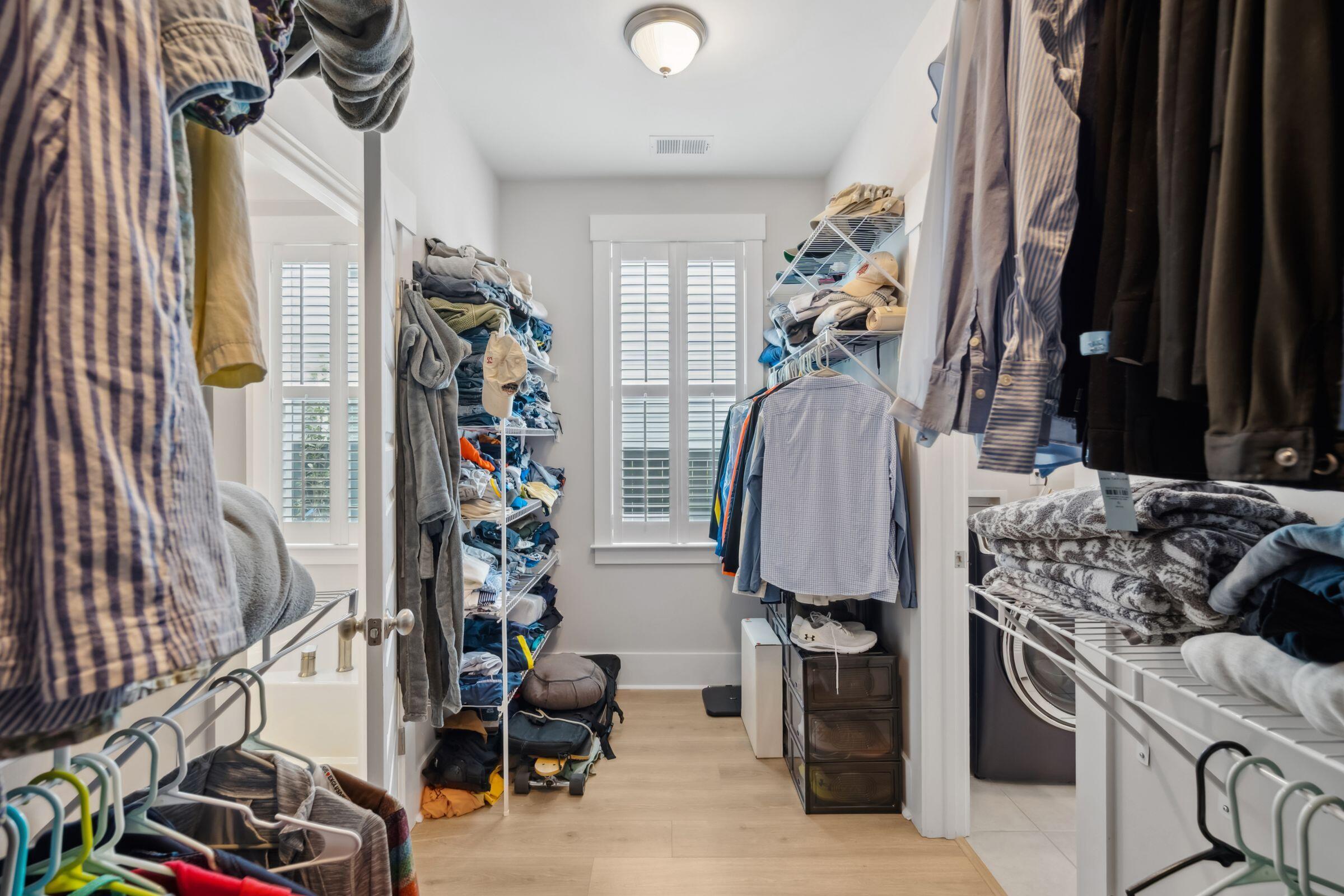 Charleston, South Carolina 29492, United States, 5 Bedrooms Bedrooms, ,4 BathroomsBathrooms,Residential,Pending,182316