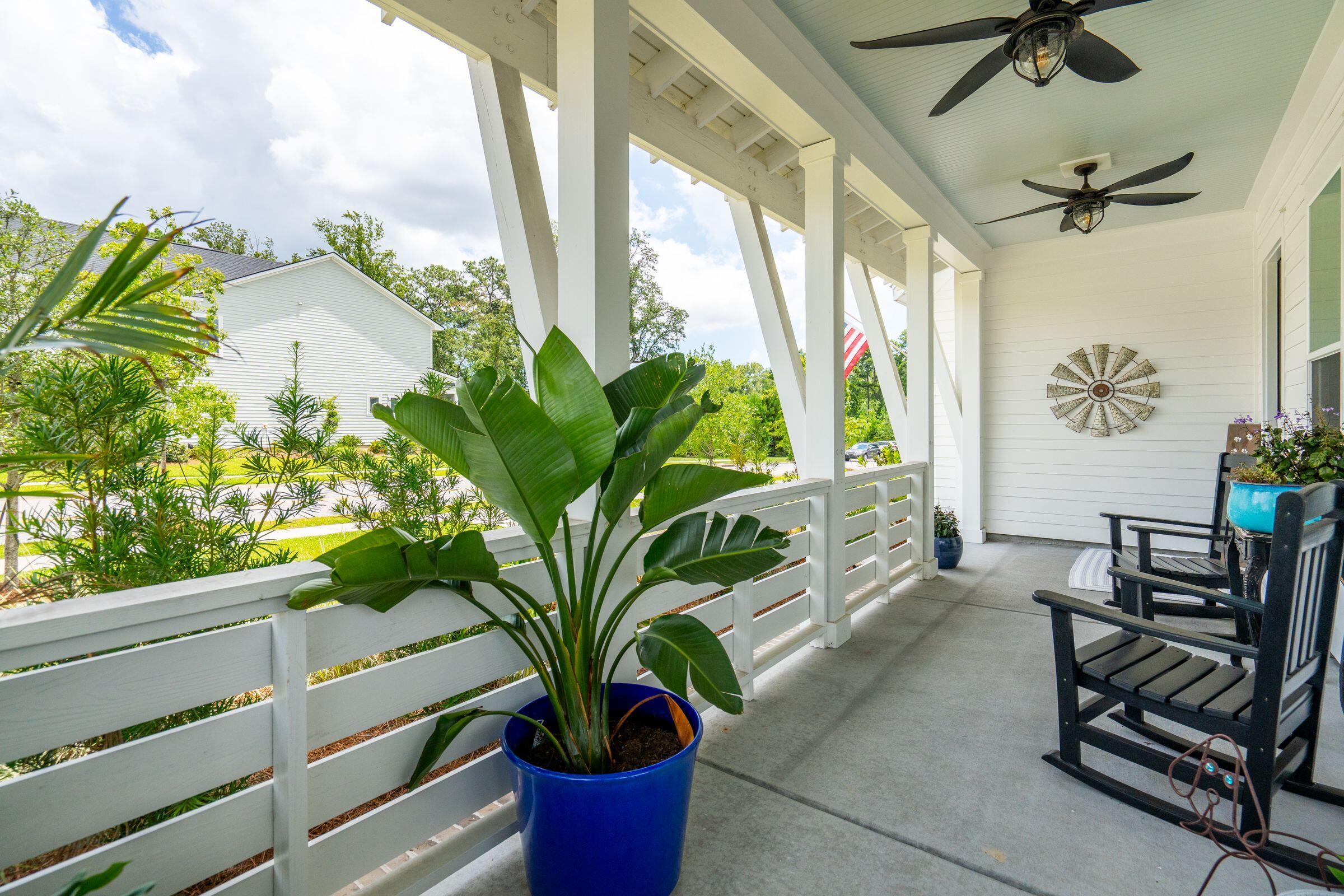 Charleston, South Carolina 29492, United States, 5 Bedrooms Bedrooms, ,4 BathroomsBathrooms,Residential,Pending,182316