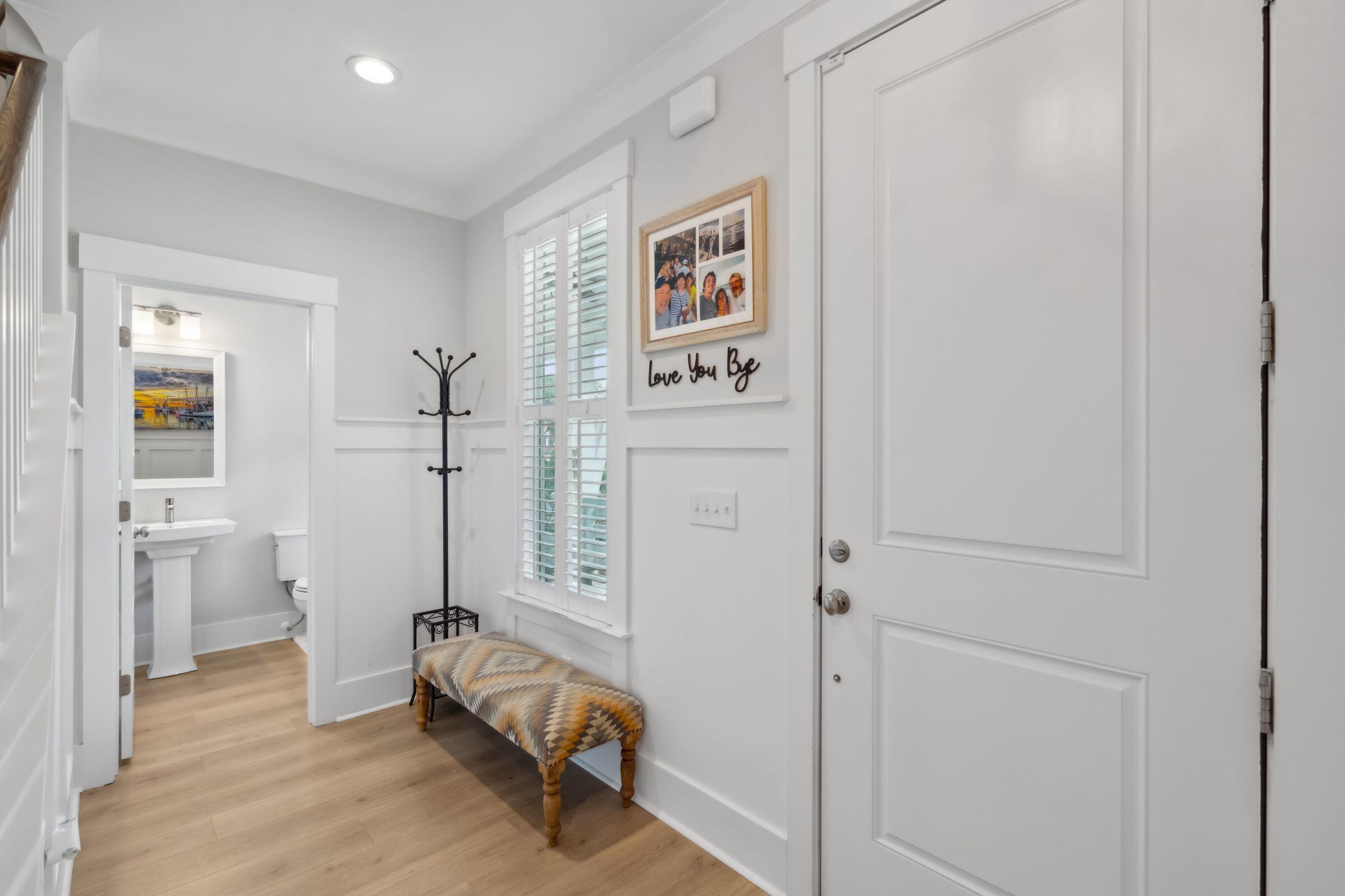 Charleston, South Carolina 29492, United States, 5 Bedrooms Bedrooms, ,4 BathroomsBathrooms,Residential,Pending,182316