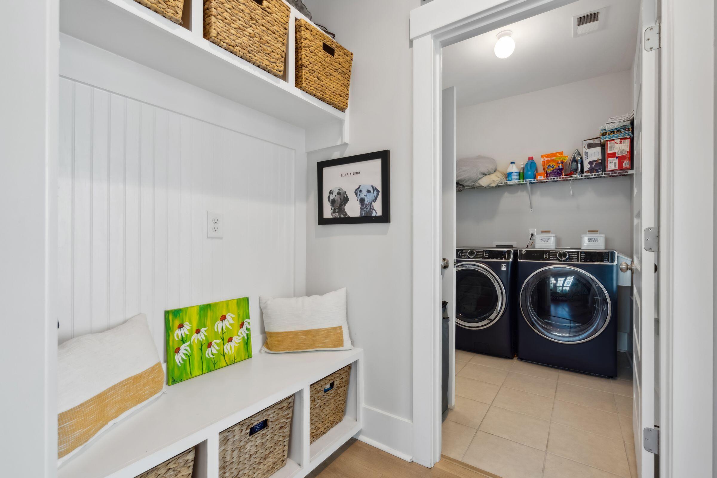 Charleston, South Carolina 29492, United States, 5 Bedrooms Bedrooms, ,4 BathroomsBathrooms,Residential,Pending,182316