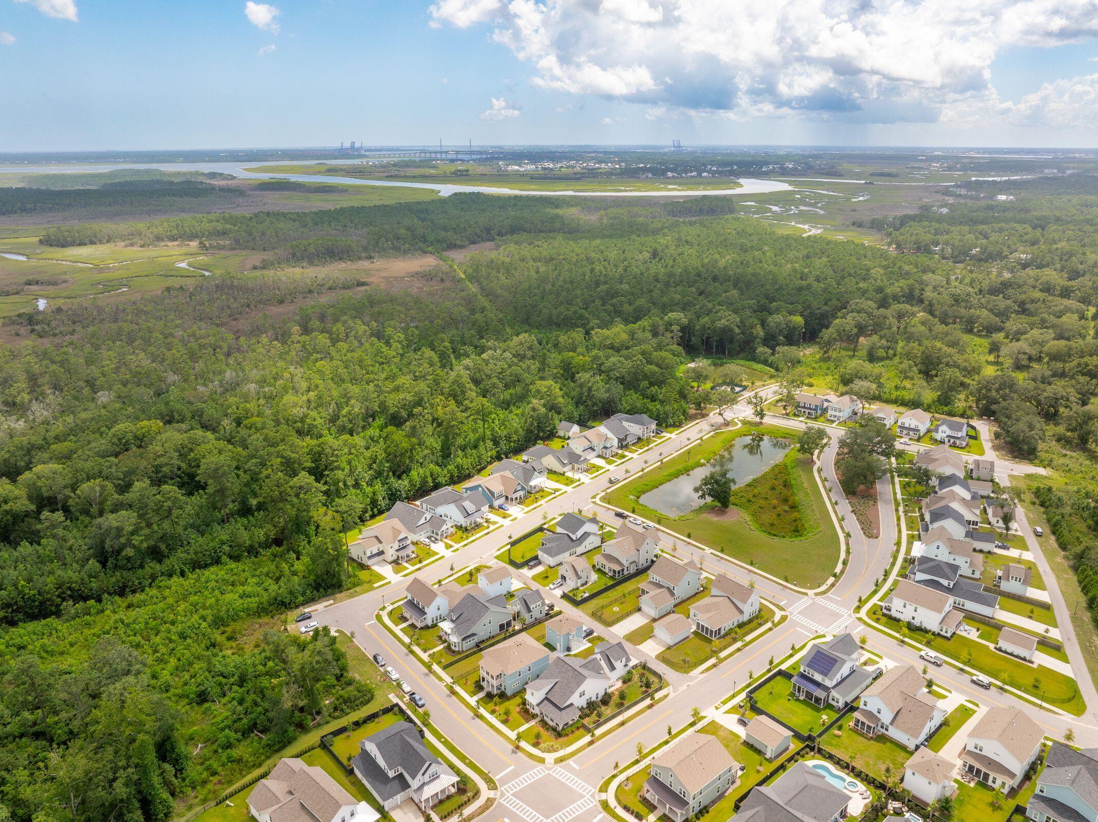 Charleston, South Carolina 29492, United States, 5 Bedrooms Bedrooms, ,4 BathroomsBathrooms,Residential,Pending,182316