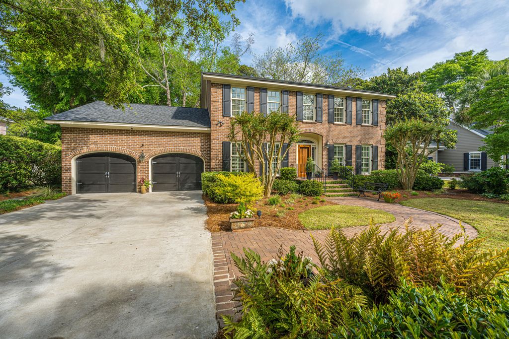 Photo of 728 Creekside Drive, Mount Pleasant, SC 29464 (MLS # 26013105)