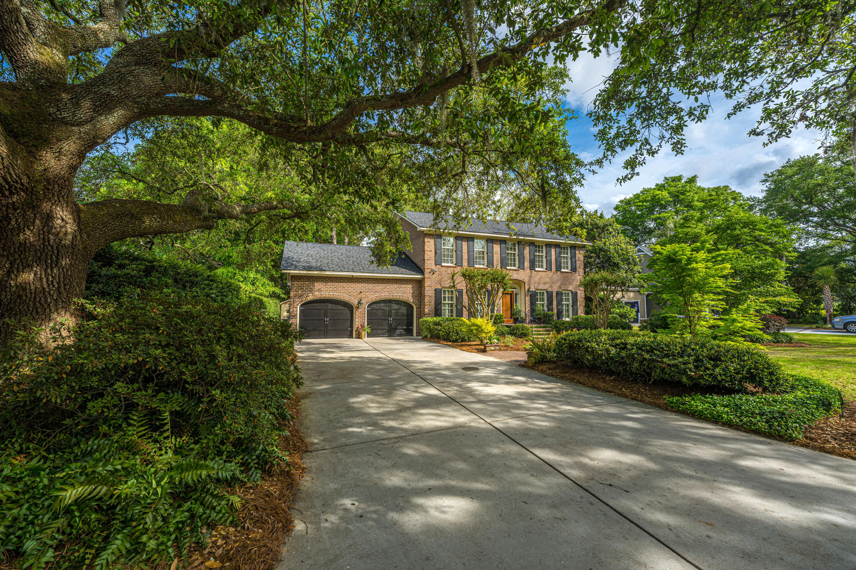 728 Creekside Drive