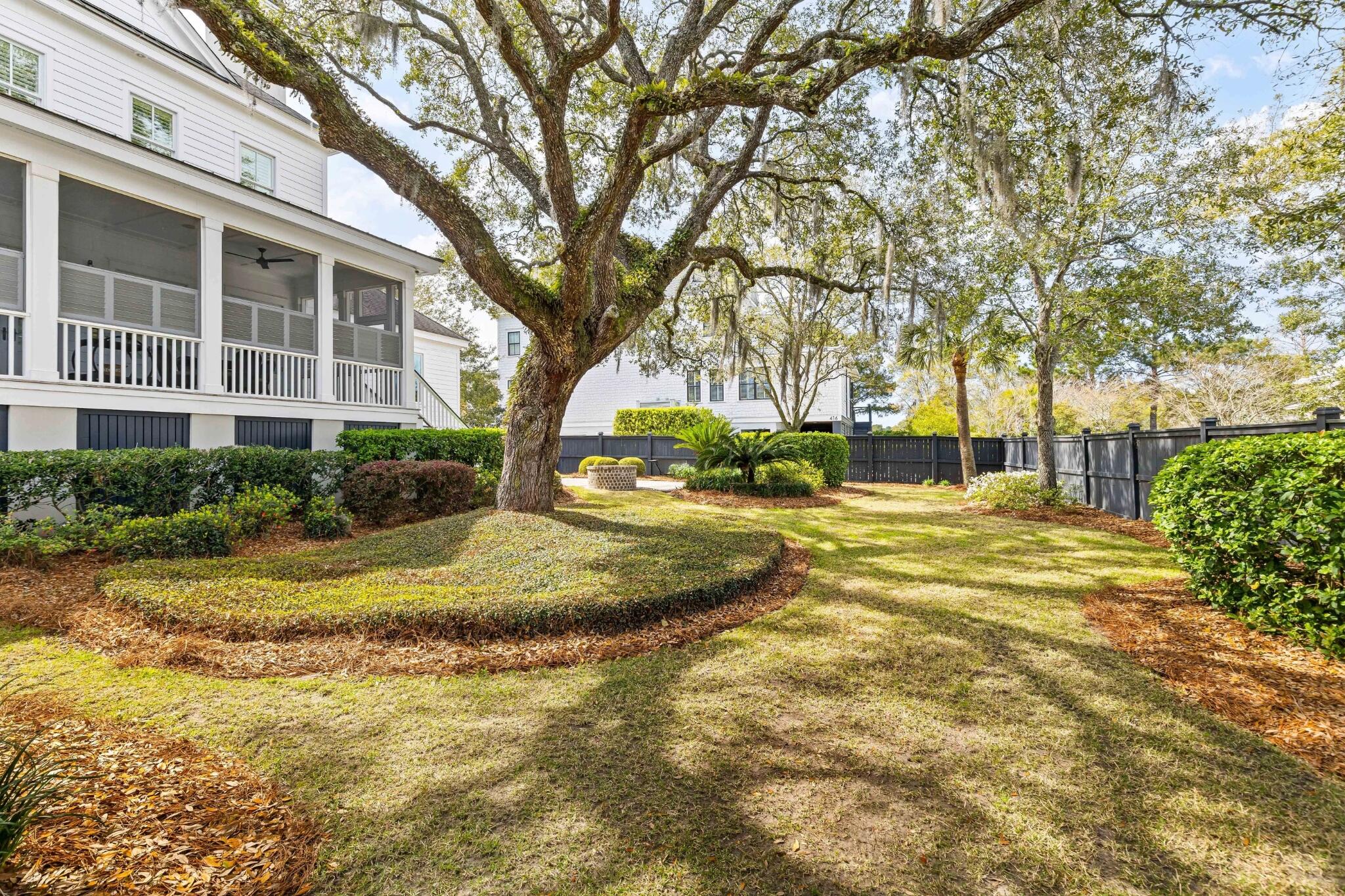 400 Island Park Drive