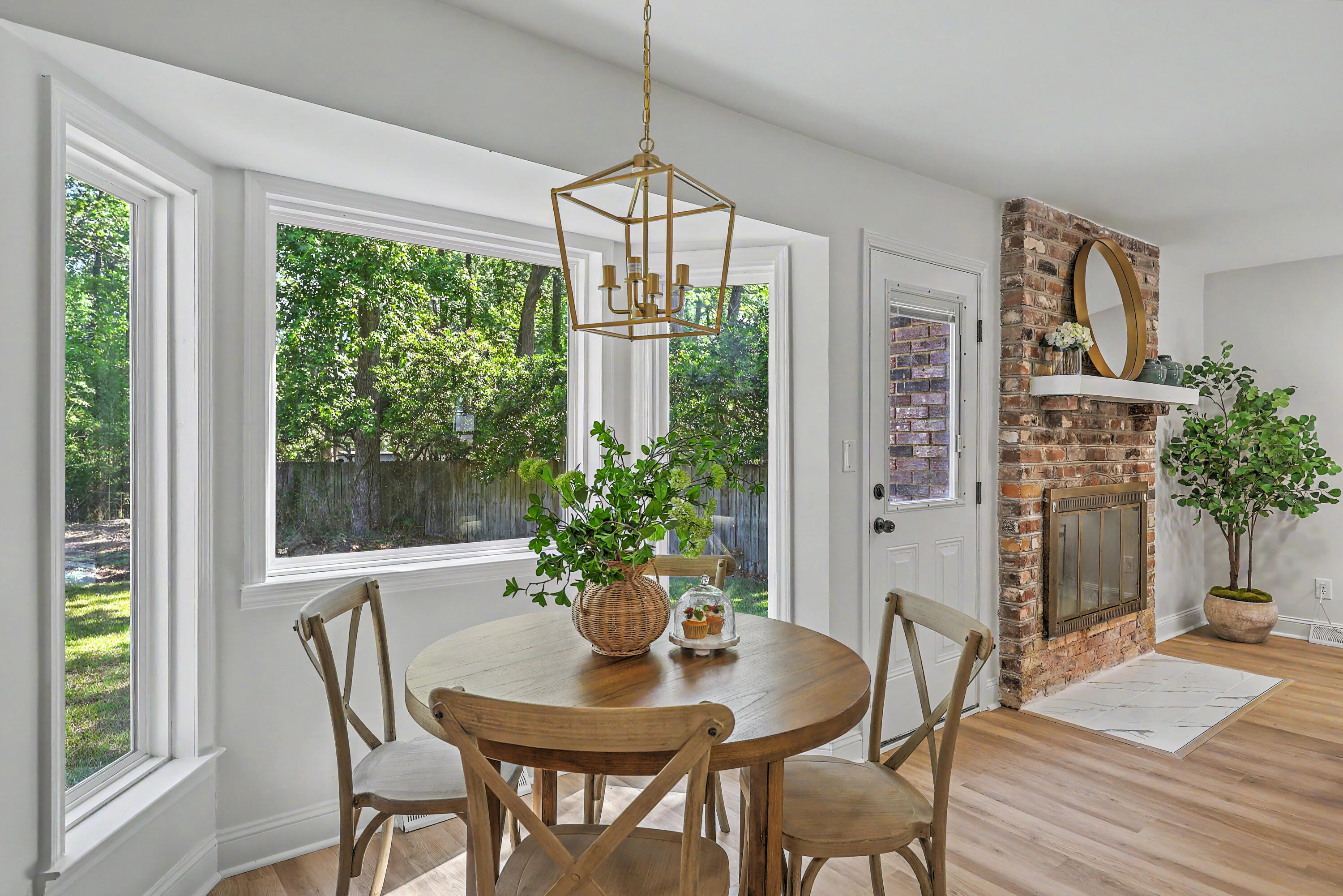 106 Sweetbriar Road
