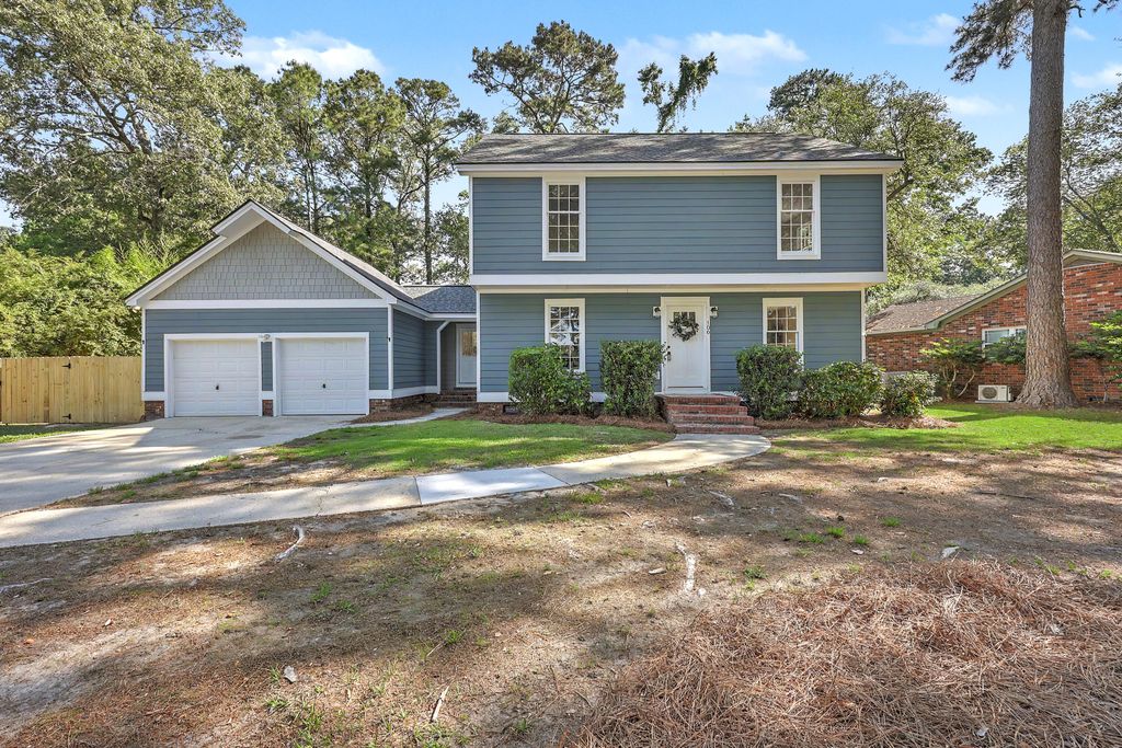 Photo of 106 Sweetbriar Road, Summerville, SC 29485 (MLS # 26014106)
