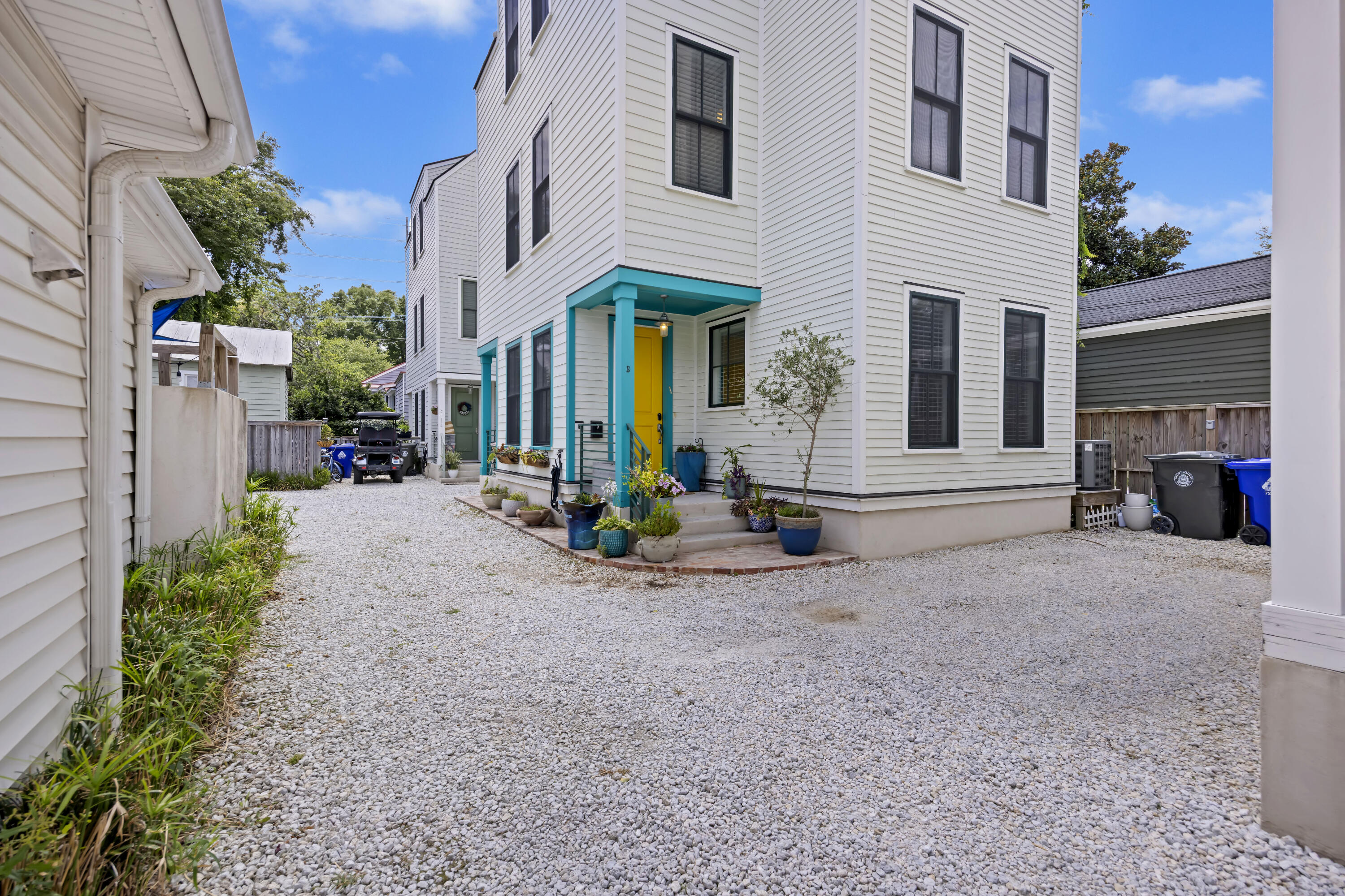 3 1/2 Maranda Holmes Street
