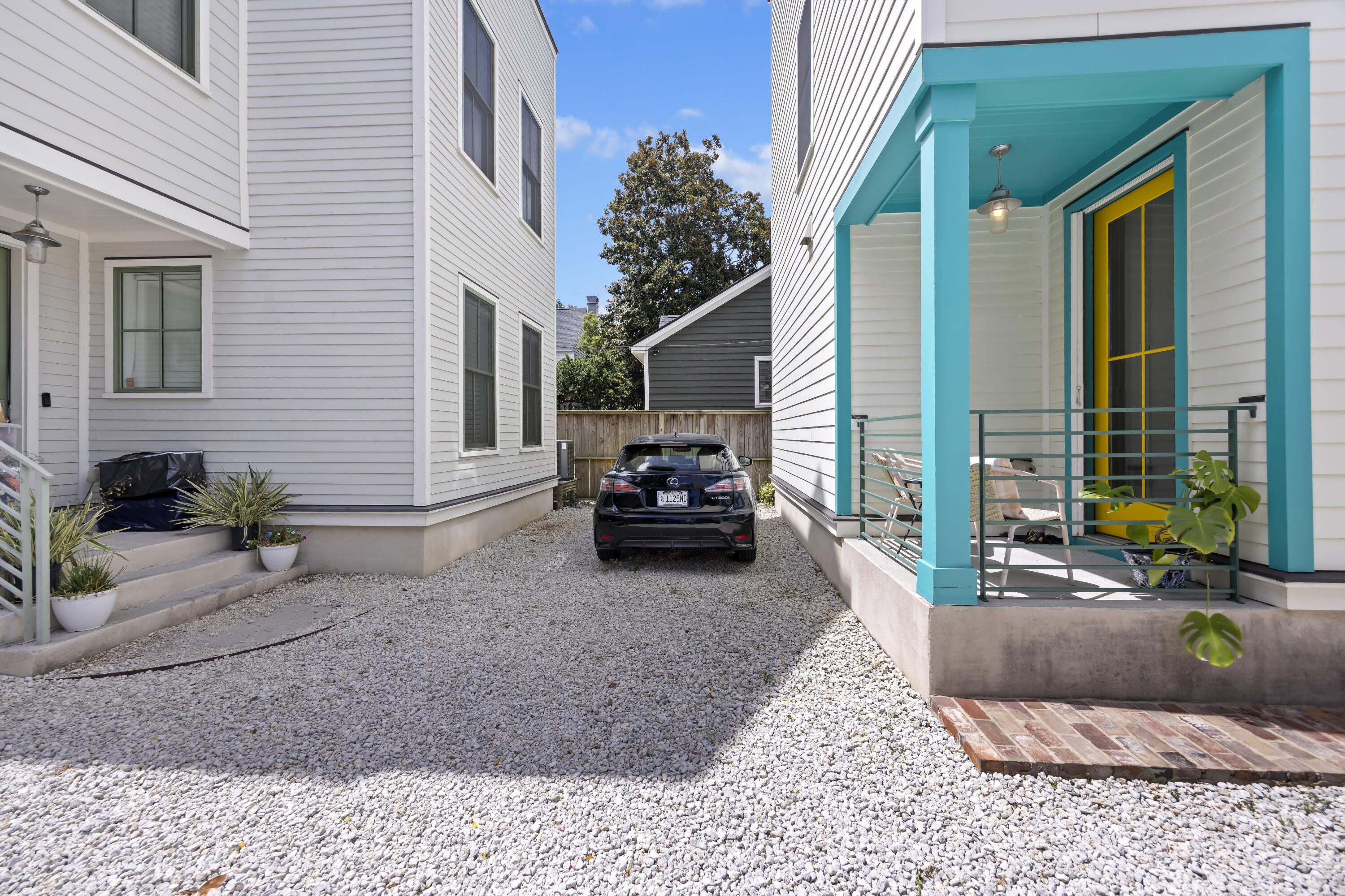 3 1/2 Maranda Holmes Street