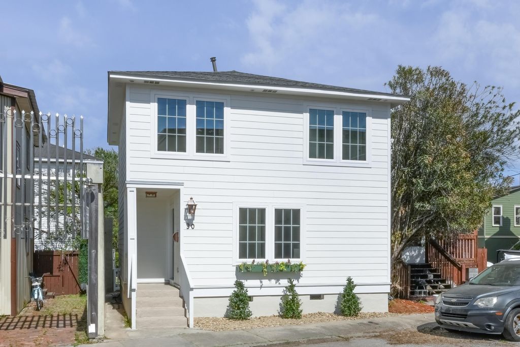 Photo of 30 H Street, Charleston, SC 29403 (MLS # 26009447)