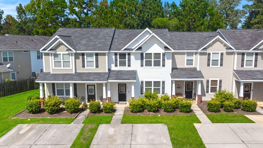 Photo of 143 Hidden Palms Boulevard, Summerville, SC 29485 (MLS # 26027471)