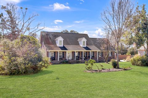 522 W Butternut Road Summerville SC 29483
