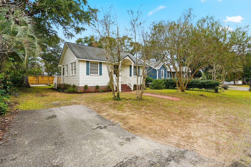 Photo of 4819 Boulevard Lane, North Charleston, SC 29405 (MLS # 25029170)