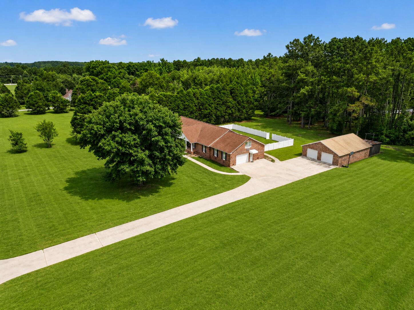 451 Kelton Road