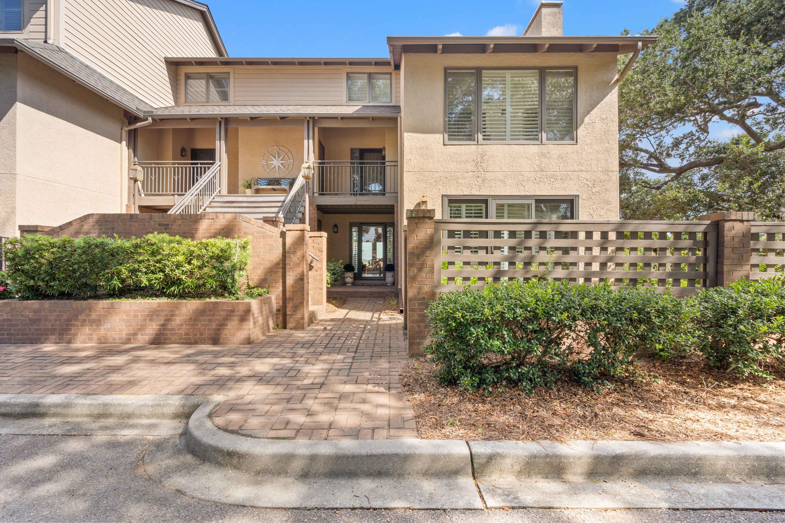 1941 Marsh Oak Lane
