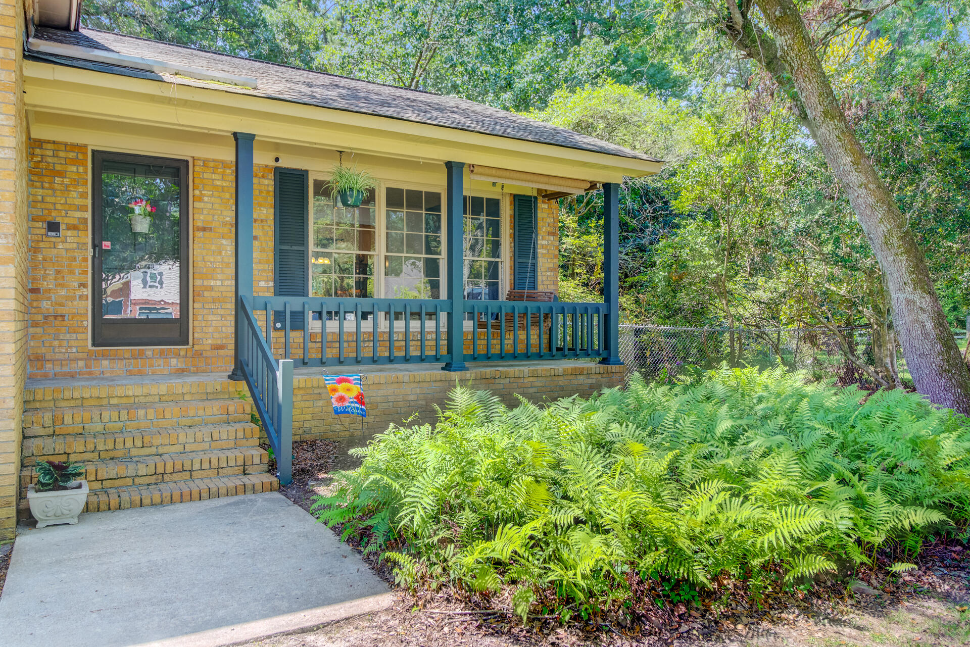 105 Greendale Court