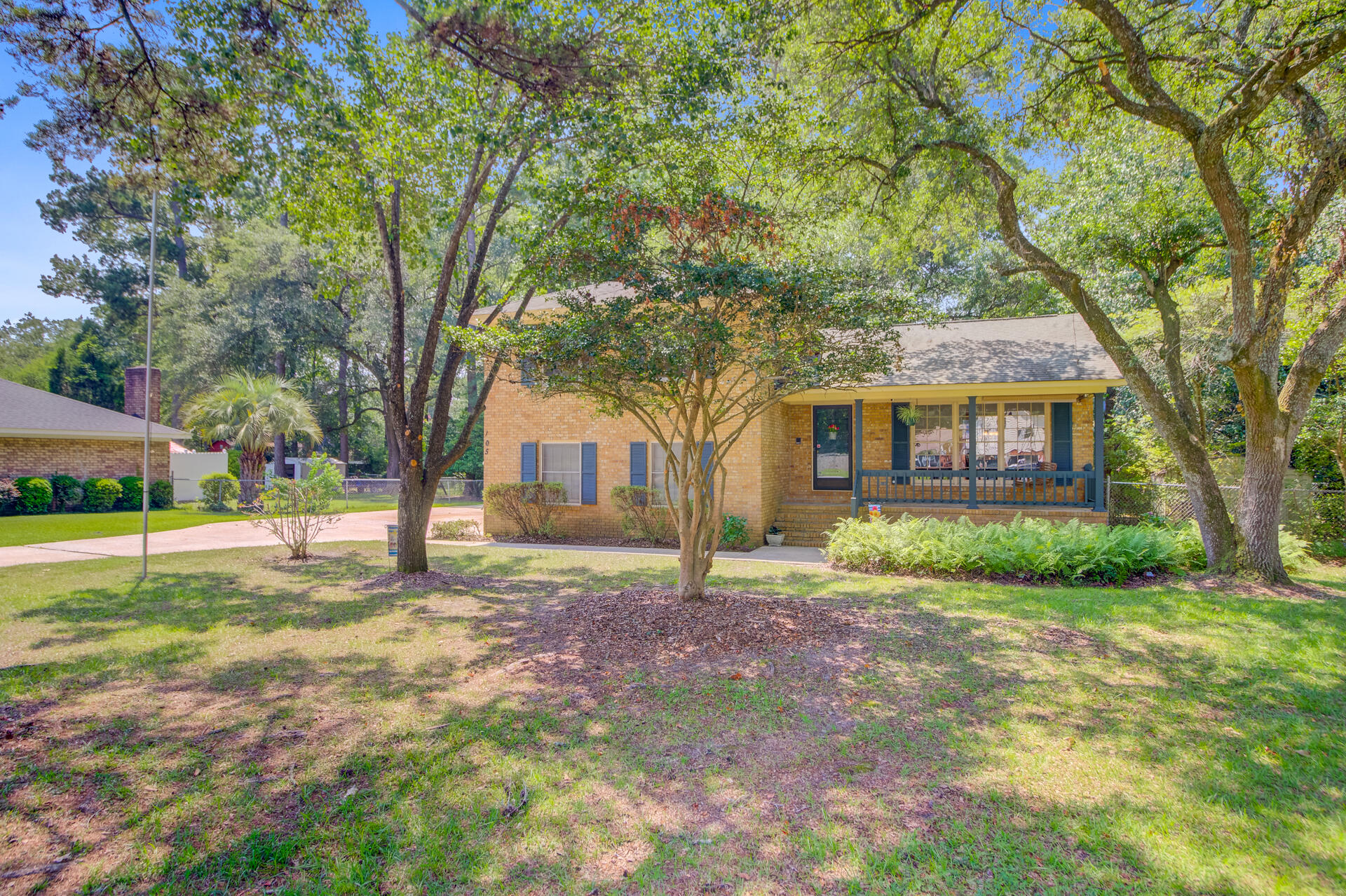 105 Greendale Court