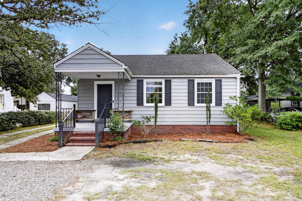 Photo of 1343 E Montague Avenue, North Charleston, SC 29405 (MLS # 26026602)