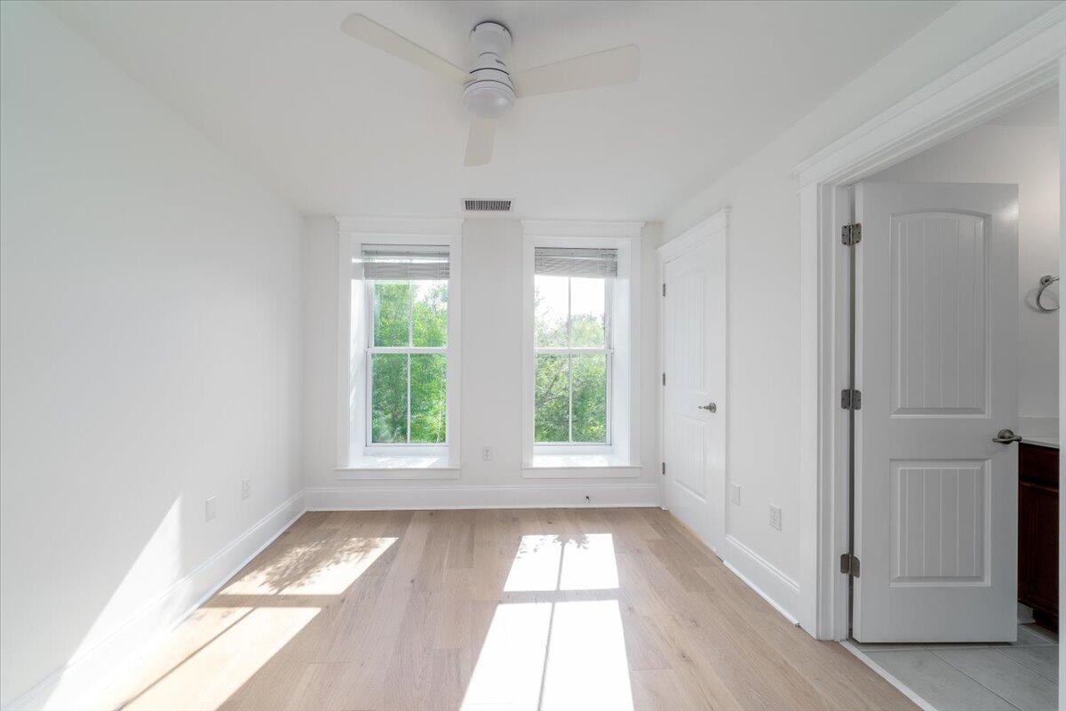 732 S Shelmore Boulevard 38